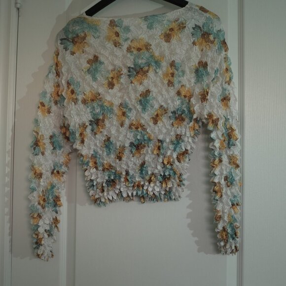 COPY - Popcorn bubble textured sunflower floral cardigan Fit S to XL - Picture 2 of 10